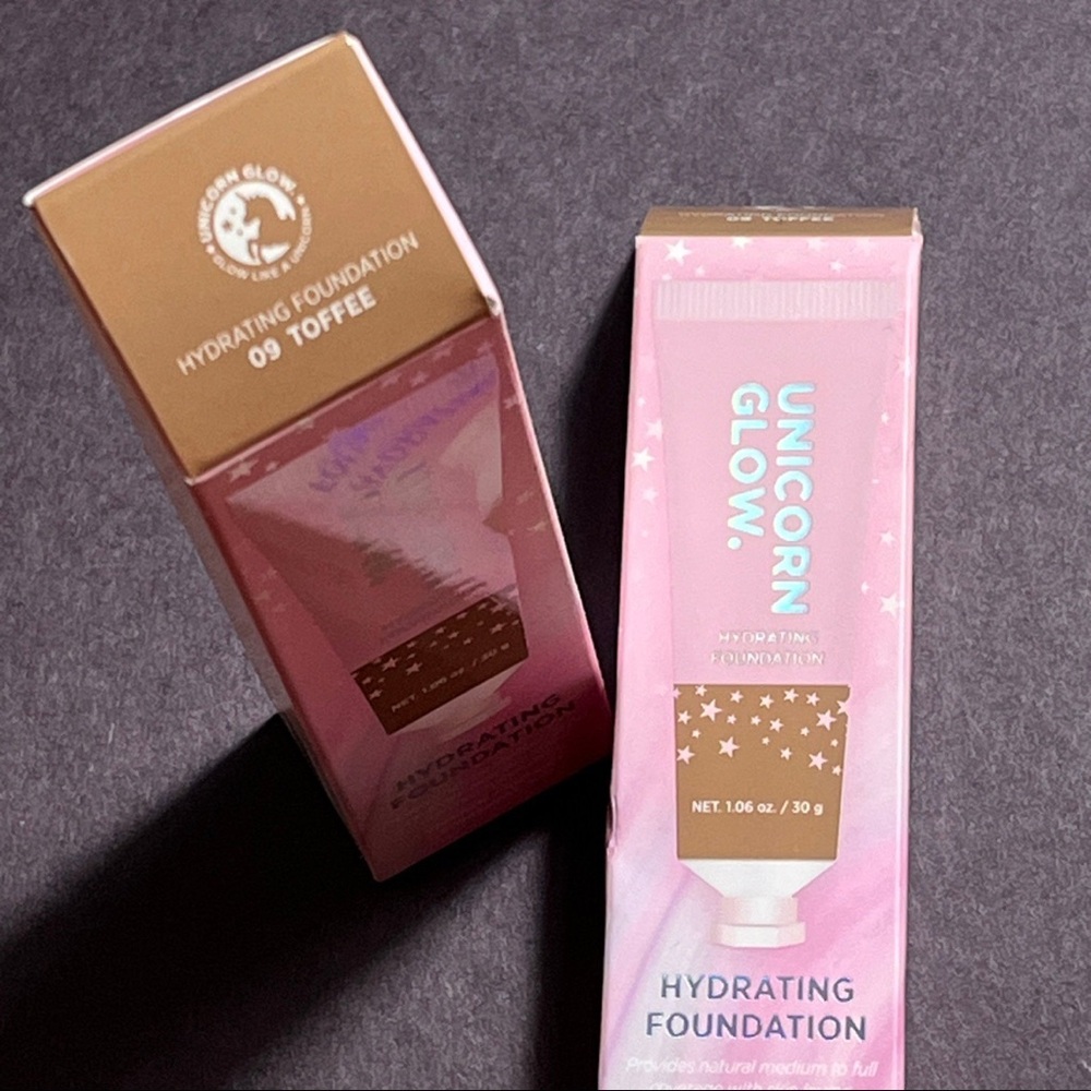 2x Unicorn Glow Korean Makeup Hydrating Foundation #09 TOFFEE (1.06 oz)